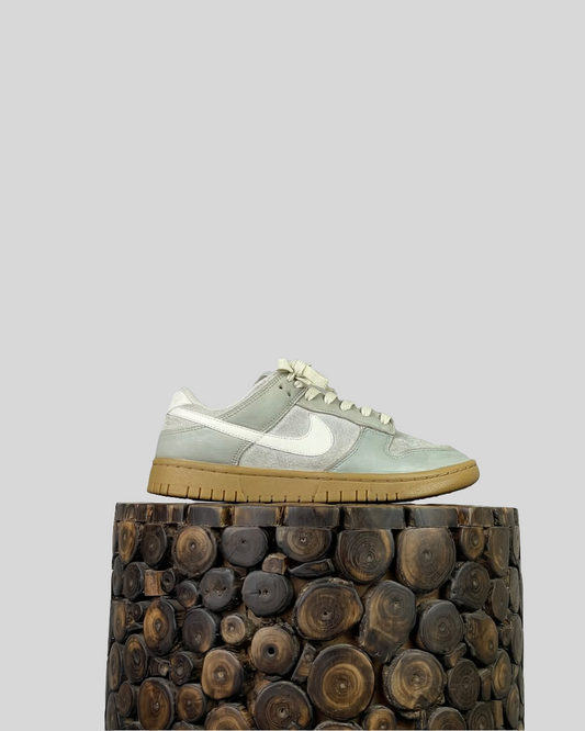 Nike Dunk Low SE