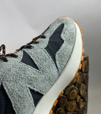 New Balance 327