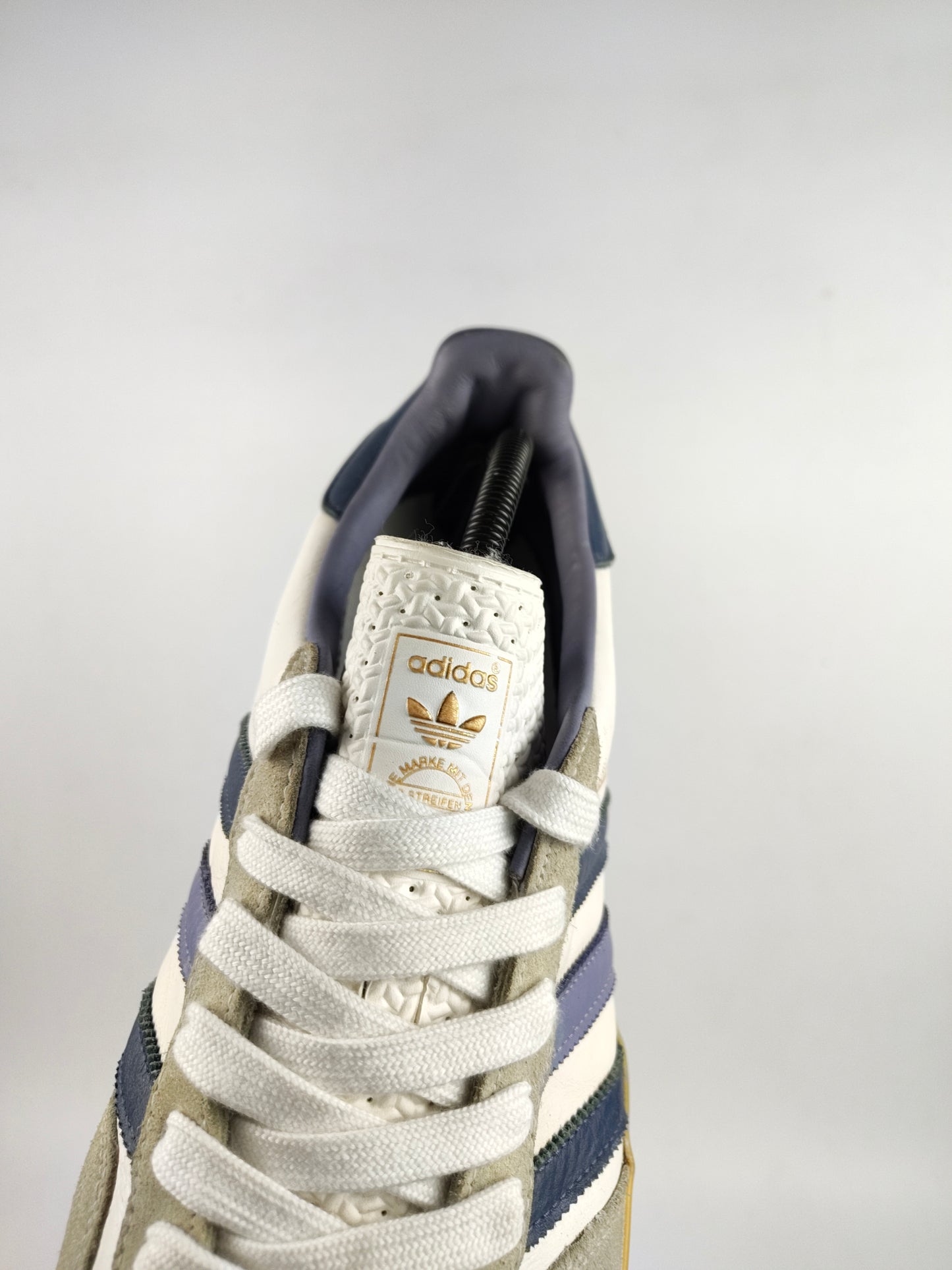 Adidas gazalle